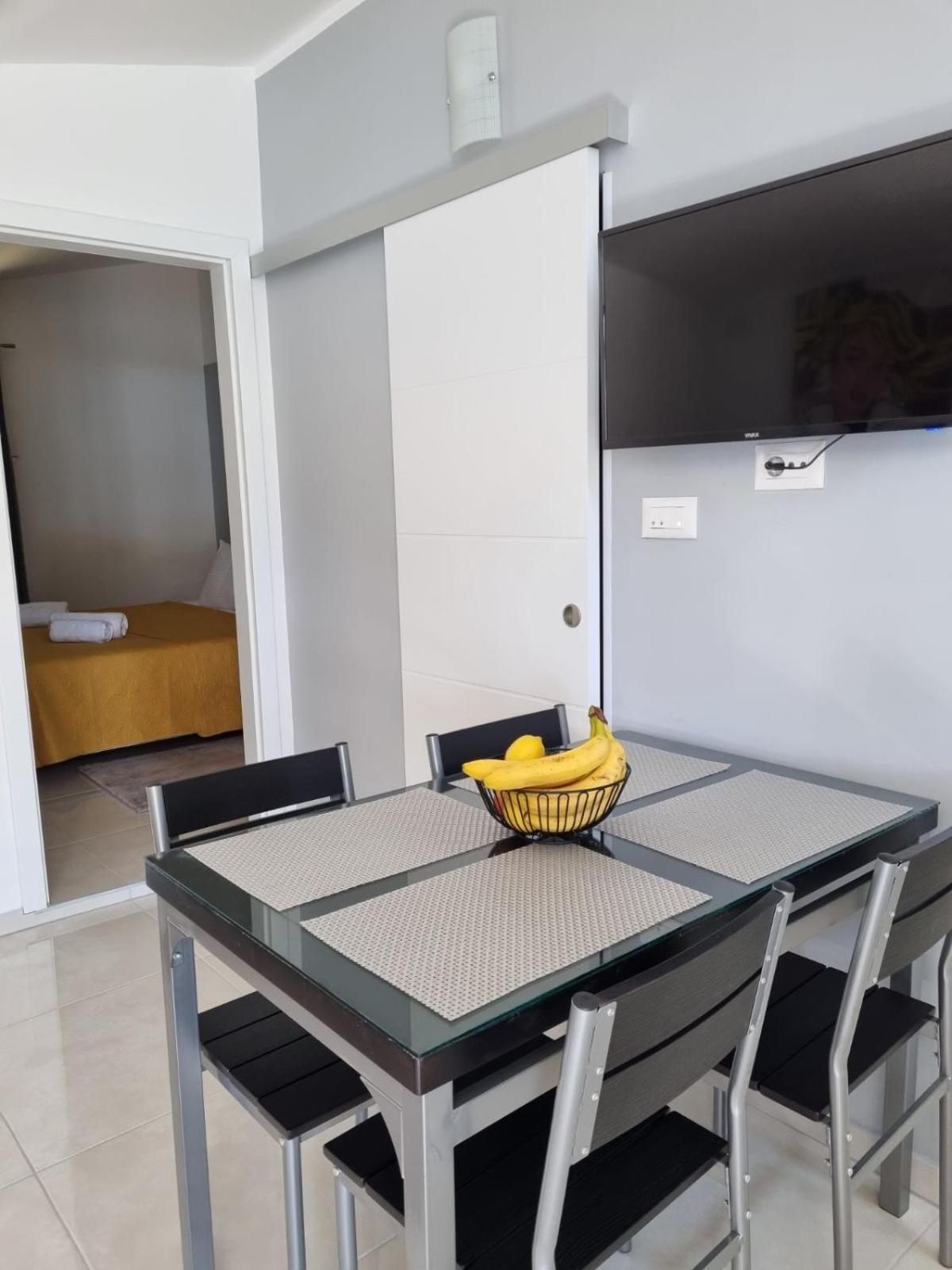 Apartman Ulrich Lukovo Ngoại thất bức ảnh